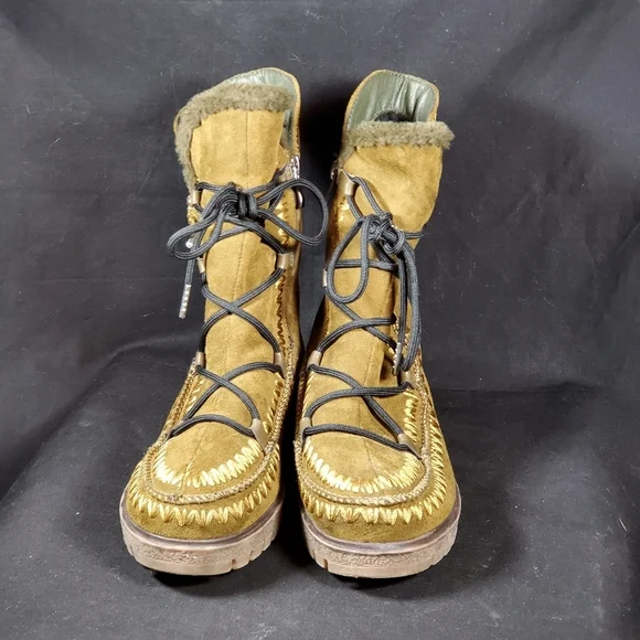 Azura Boots - Picture 2 of 9